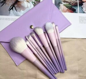 SET DE BROCHAS CON PORTACOSMETICOS FLOR