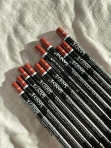 DELINEADOR DE LABIOS SANIYE TONO 129 ROJO TIERRA