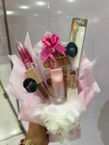RAMO DE MAQUILLAJE 40
