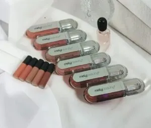 GLOSS CARAMEL MELY